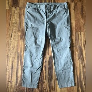 Old navy pixie pants, light grey, 14